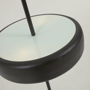 Čierna stojacia lampa s kovovým tienidlom (výška 183 cm) Francisca - Kave Home